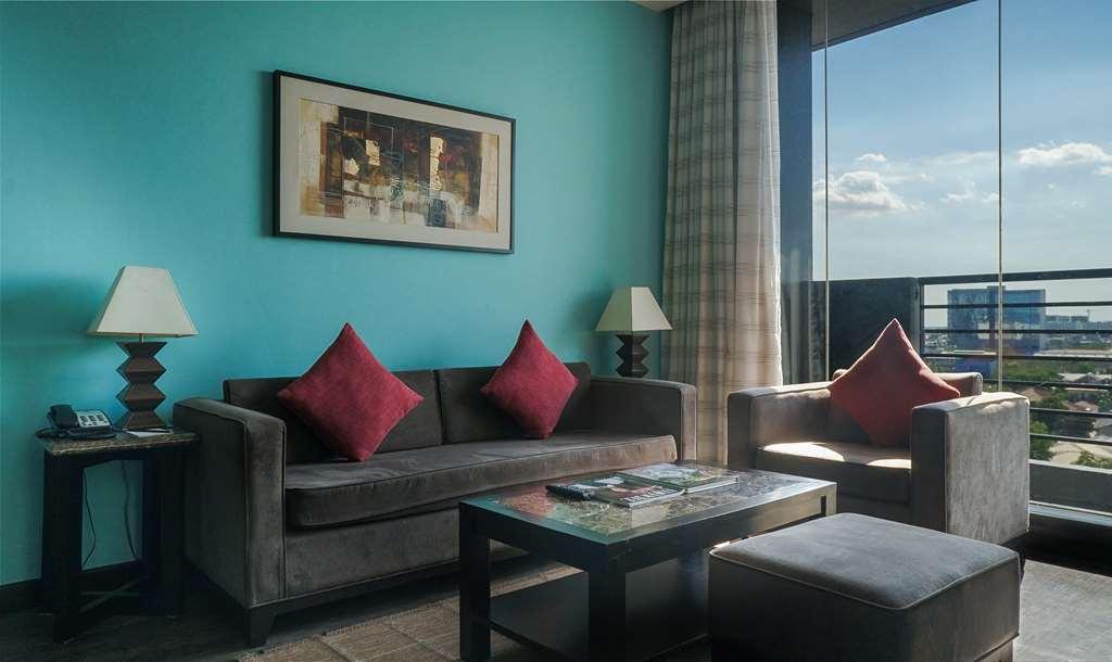 The B Hotel Alabang Muntinlupa City Quarto foto